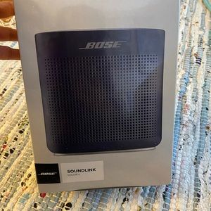 Bose Soundlink II - Bluetooth Speaker - BRAND NEW! In Sealed Box! Navy Blue